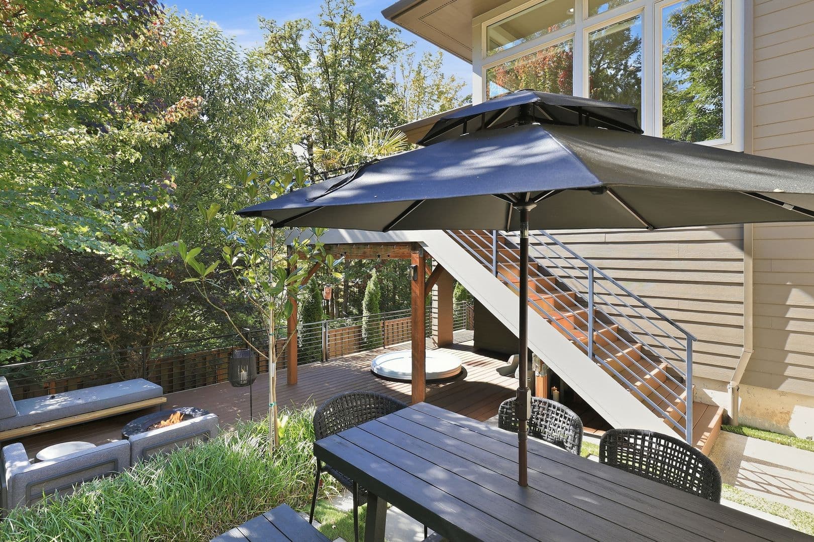 PORTLAND House: 10160 NW BARNHART LN