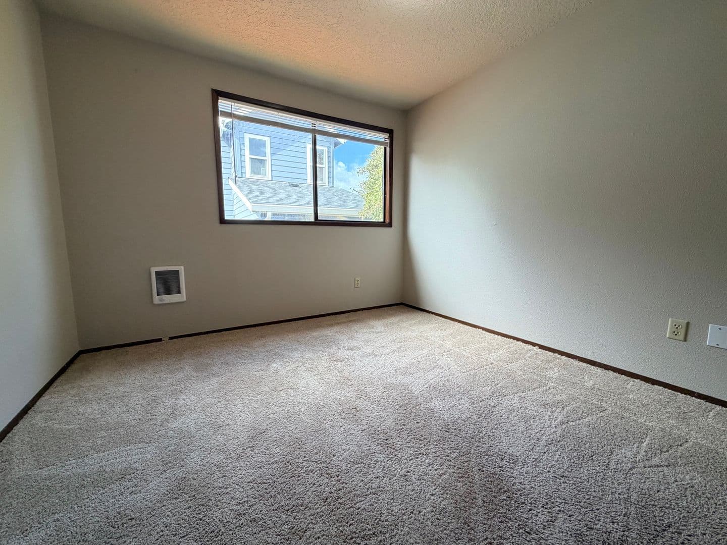 PORTLAND Townhome: 1611 SE NEHALEM ST