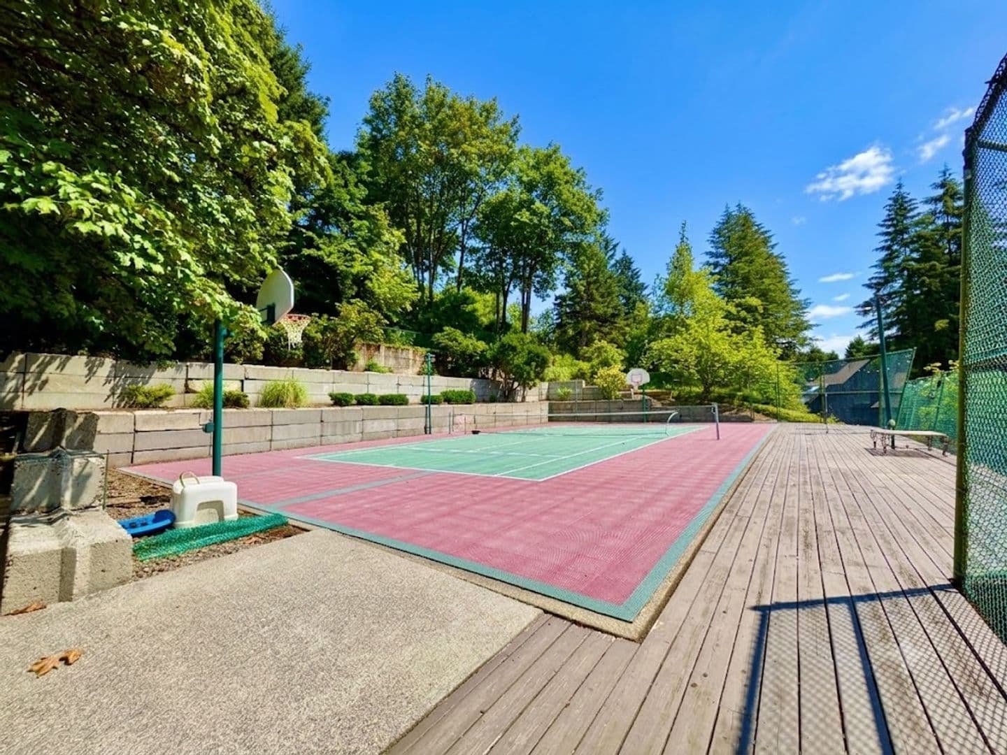 LAKE OSWEGO House: 18132 WESTVIEW DRIVE