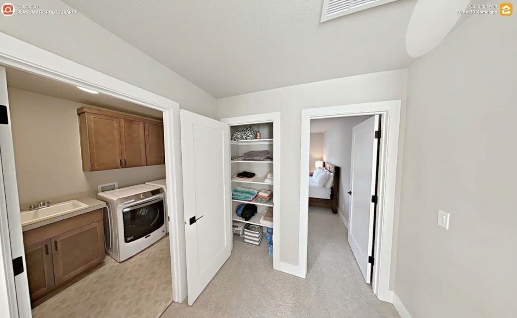 HILLSBORO House: 4049 SE 77TH AVE.