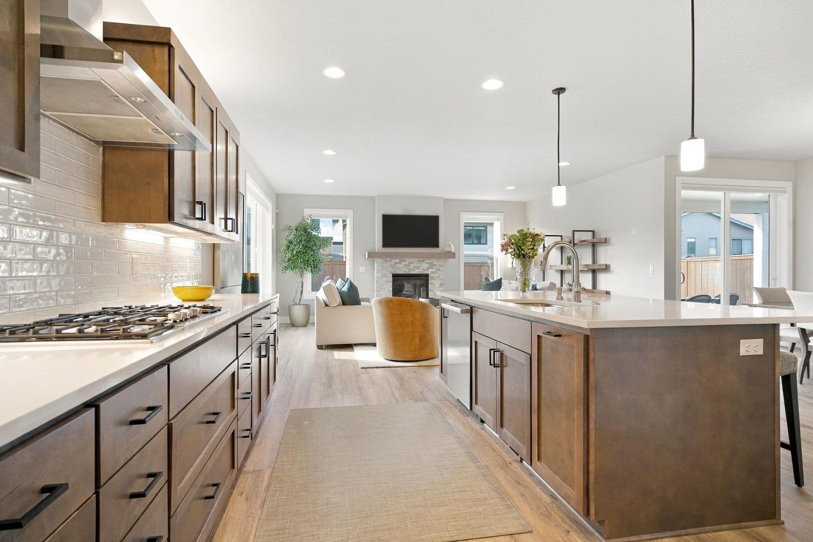 HILLSBORO House: 4049 SE 77TH AVE.