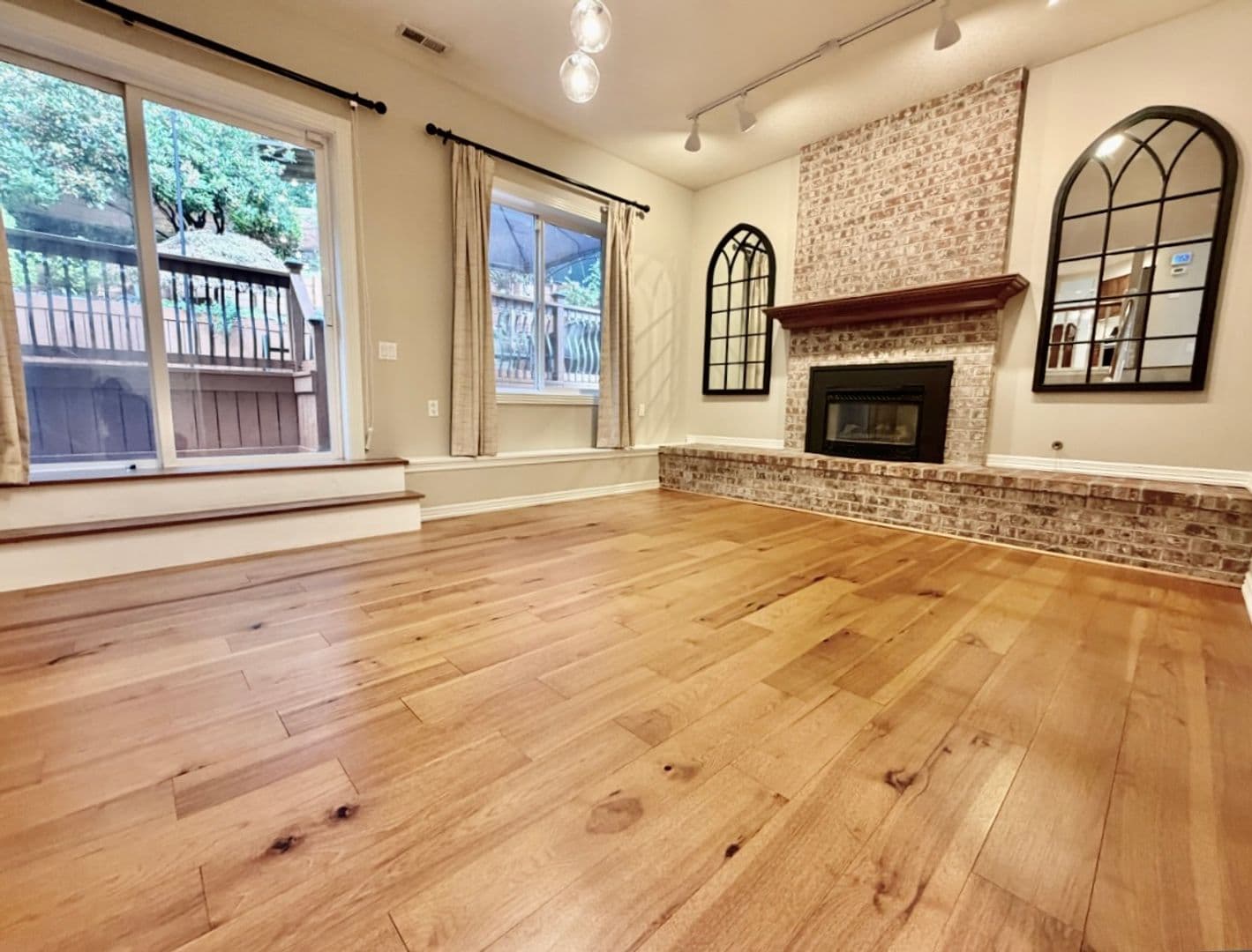 TUALATIN House: 7424 SW TENINO LANE