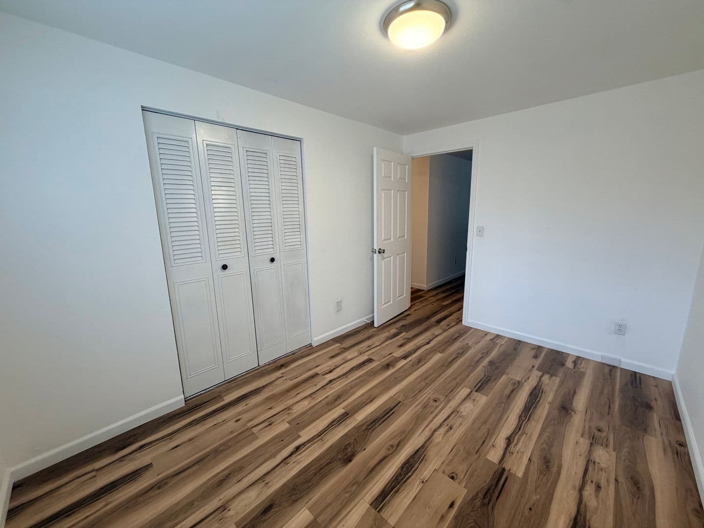 HILLSBORO House: 1660 SE SUSSEX CT
