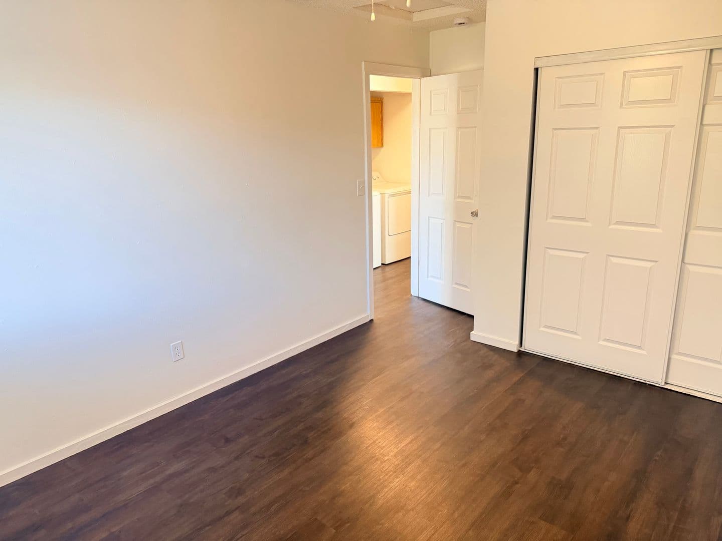 BEAVERTON Apartment: 9765 SW LOOKOUT TERR.
