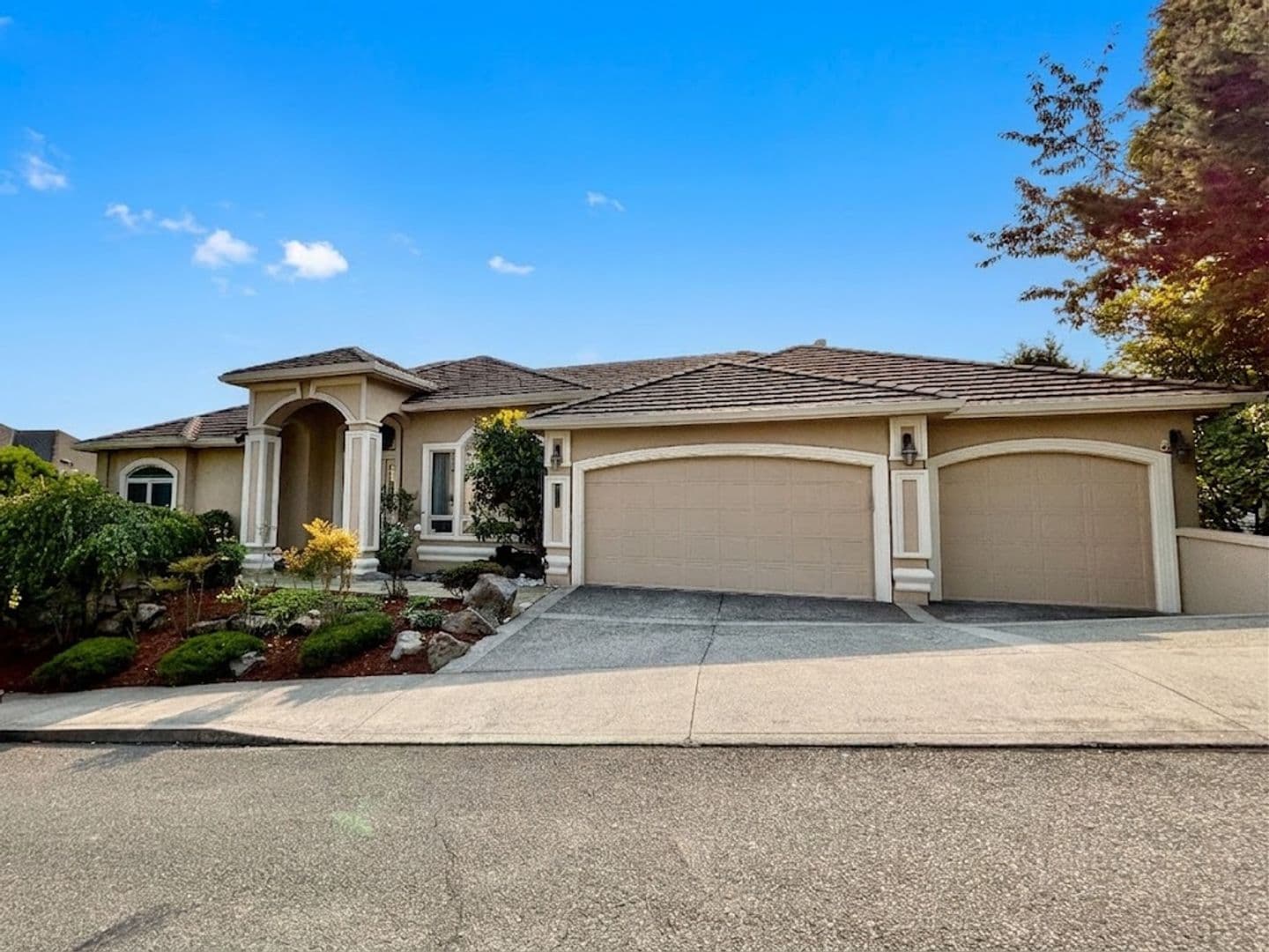 PORTLAND House: 3014 NW CHAPIN DR.