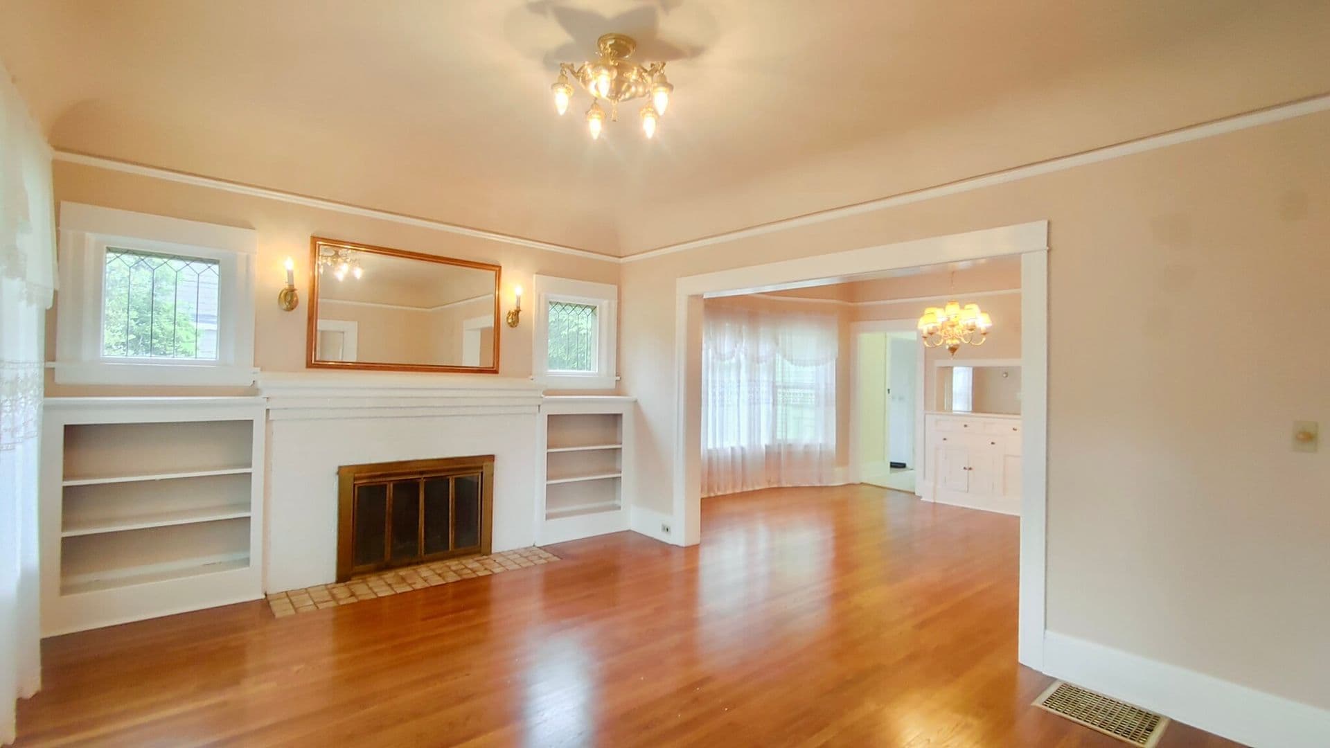 PORTLAND House: 4435 NE 73RD AVE.
