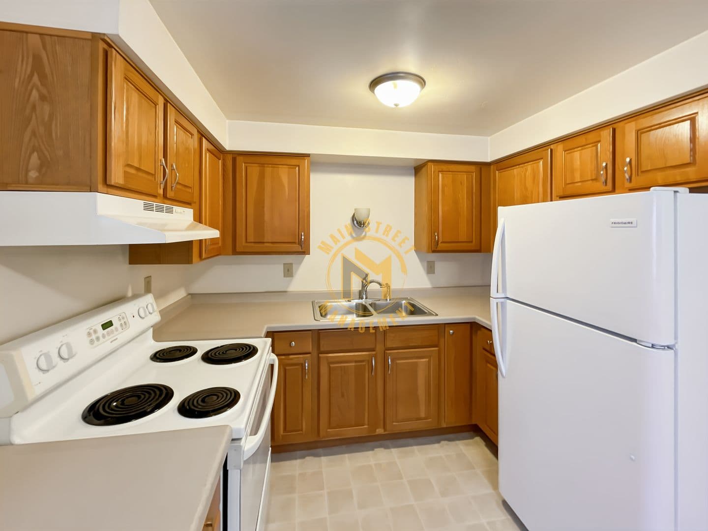 Howard Apartment: 2445 Woodale Ave.