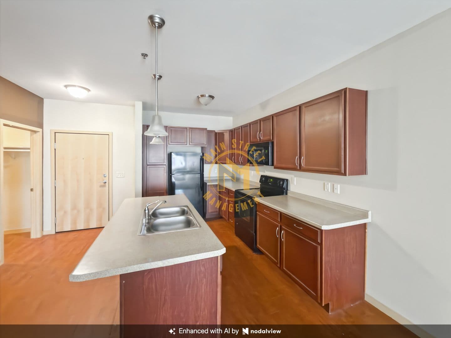 Green Bay Apartment: 401 N Washington St.