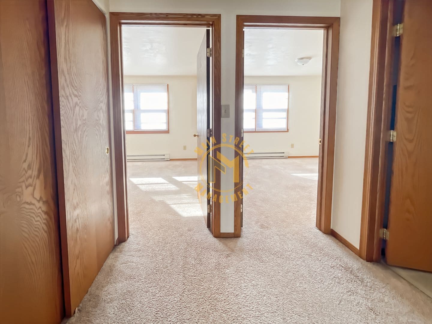 Howard Apartment: 2445 Woodale Ave.