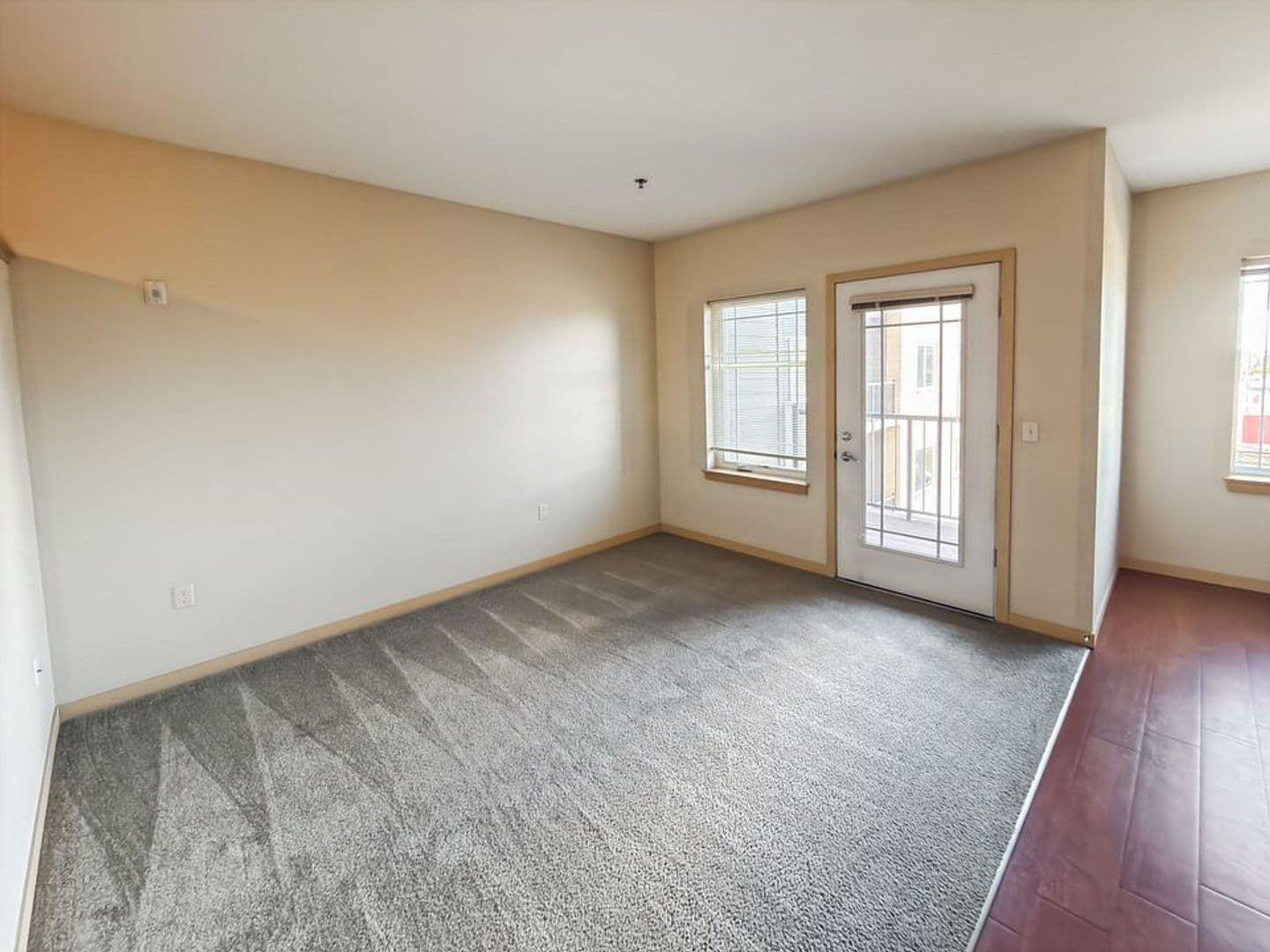 Green Bay Apartment: 401 N Washington St.