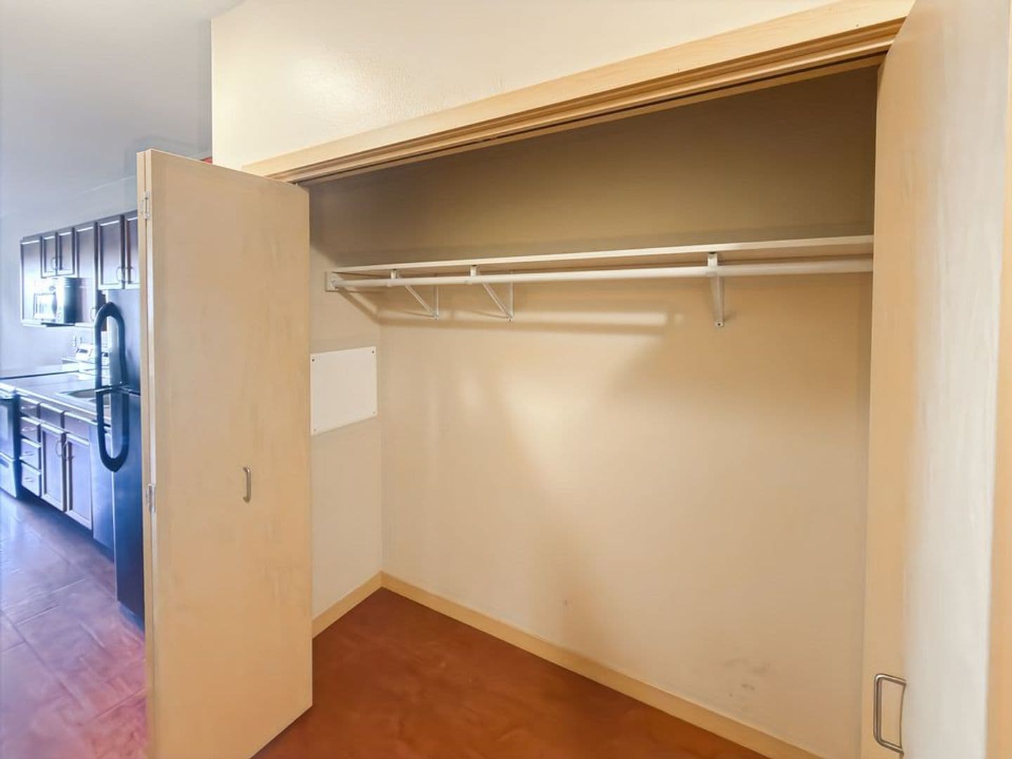 Green Bay Apartment: 401 N Washington St.