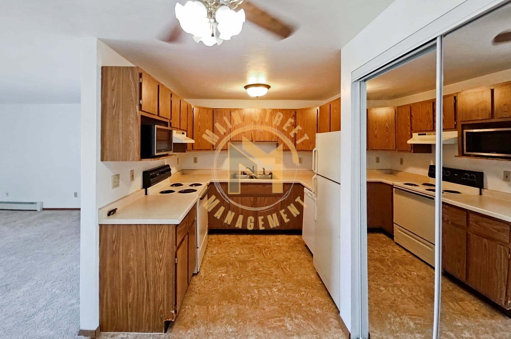 Bellevue Apartment: 1883 Verlin Rd.