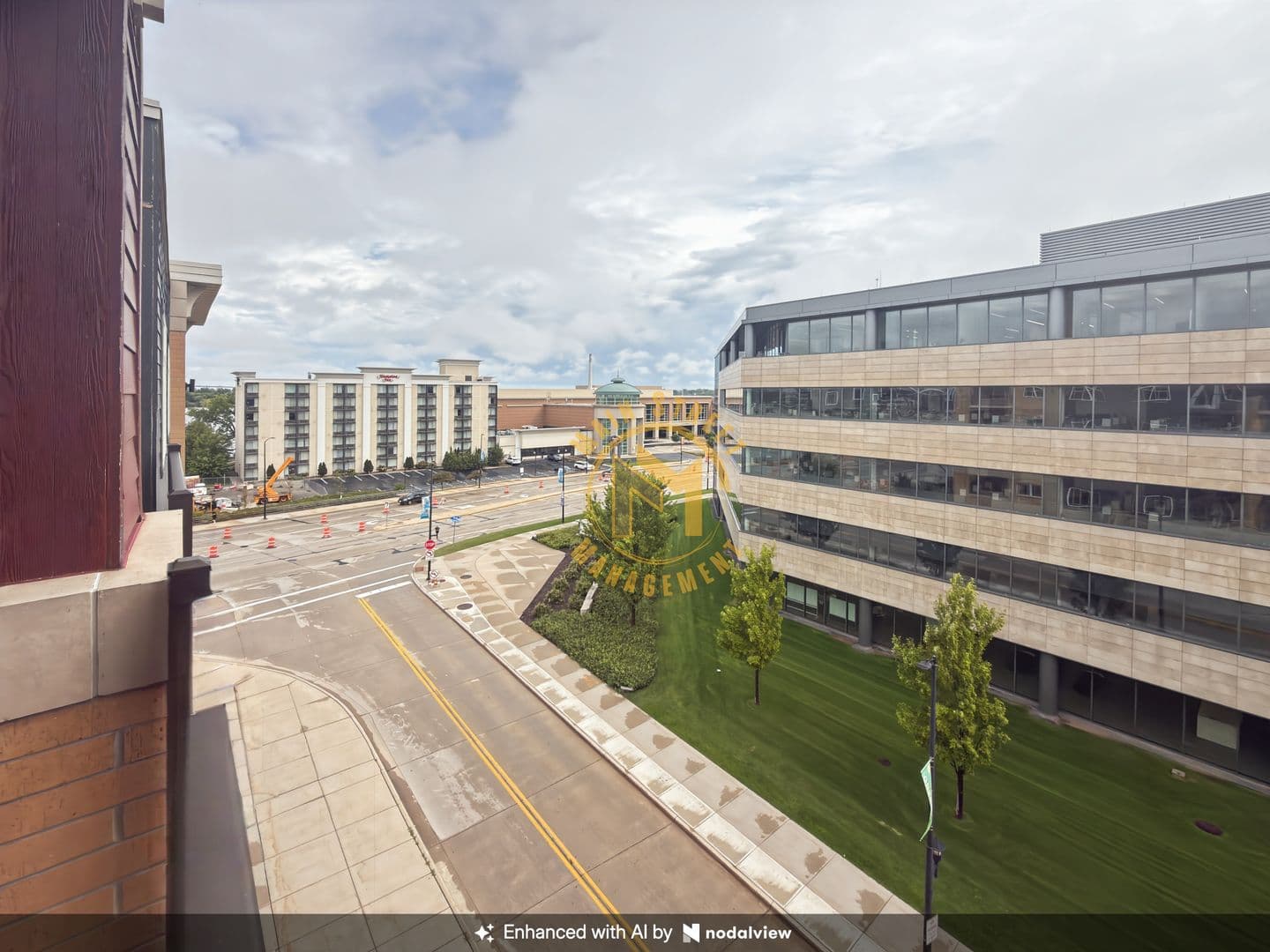 Green Bay Apartment: 401 N Washington St.