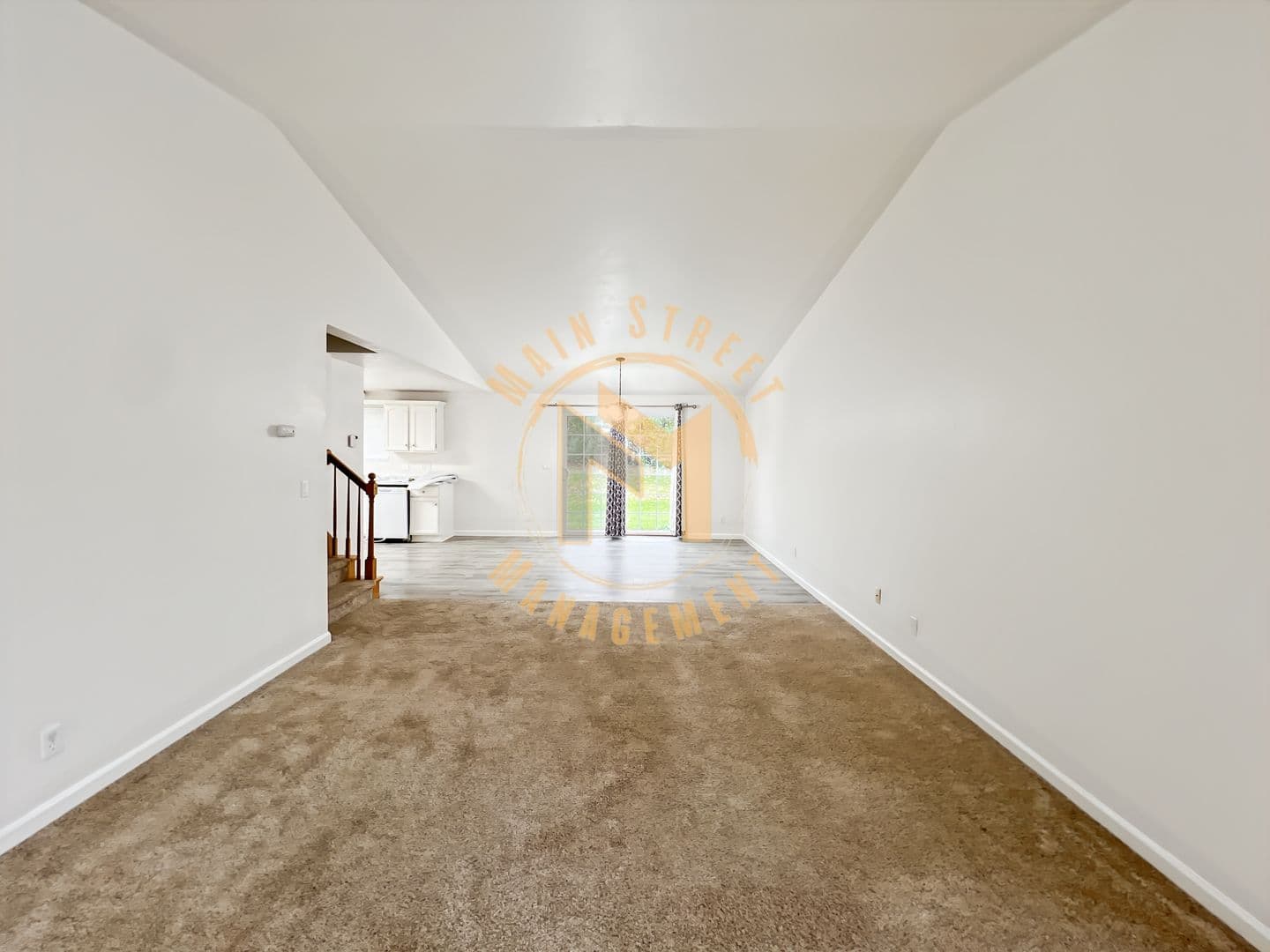 DePere Apartment: 466 S Good Hope Rd.