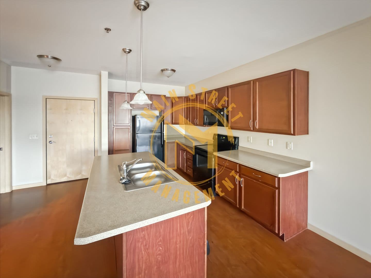 Green Bay Apartment: 401 N Washington St.