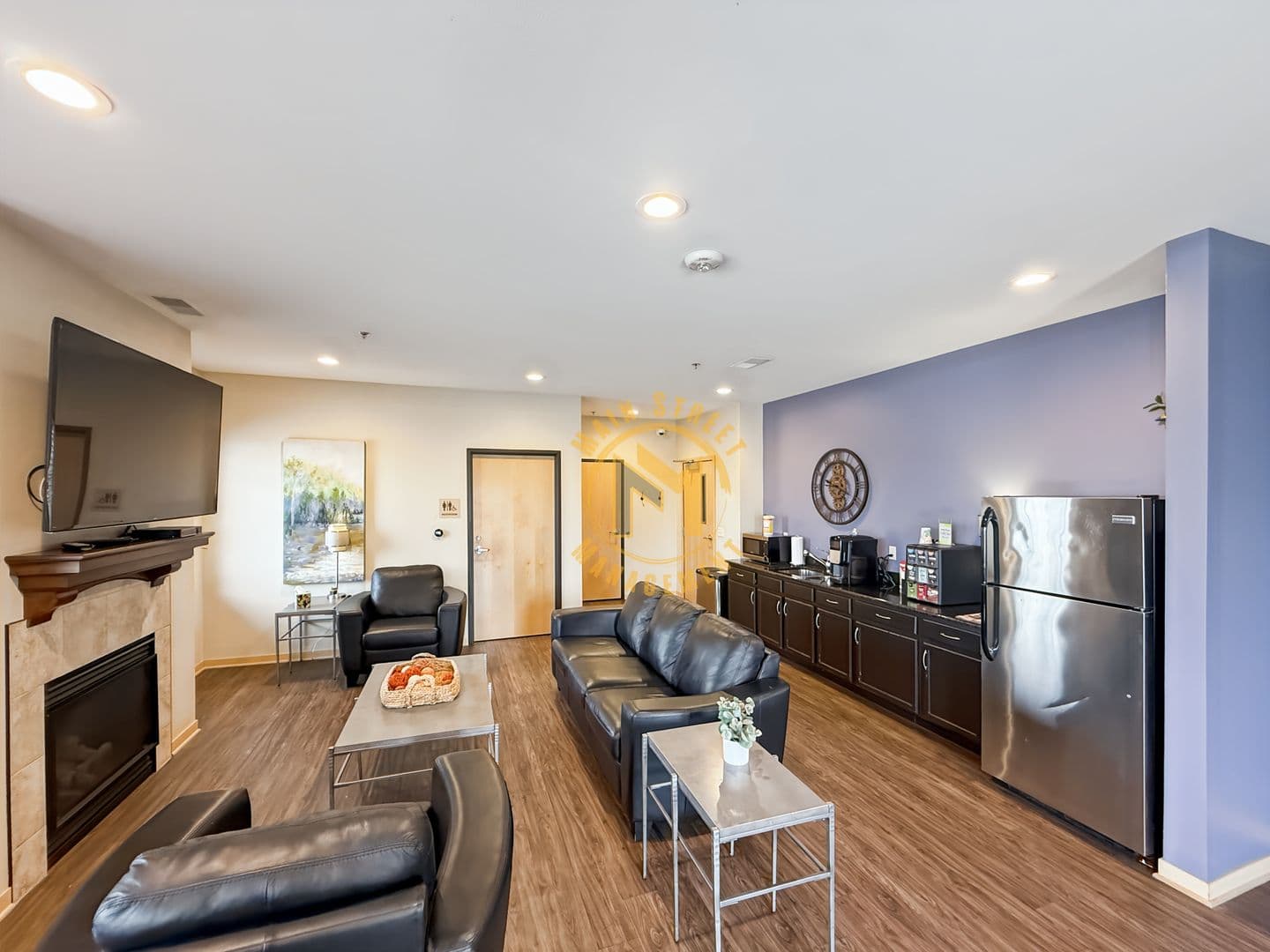 Green Bay Apartment: 401 N Washington St.