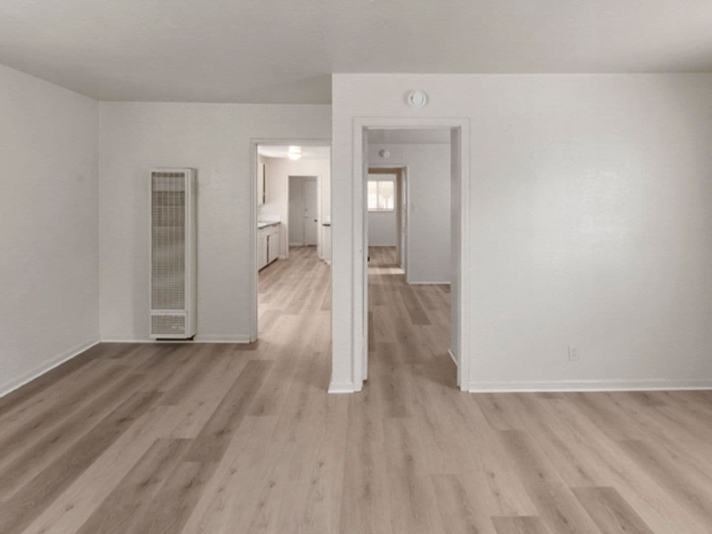 OAKLAND House: 2137 104TH AVENUE