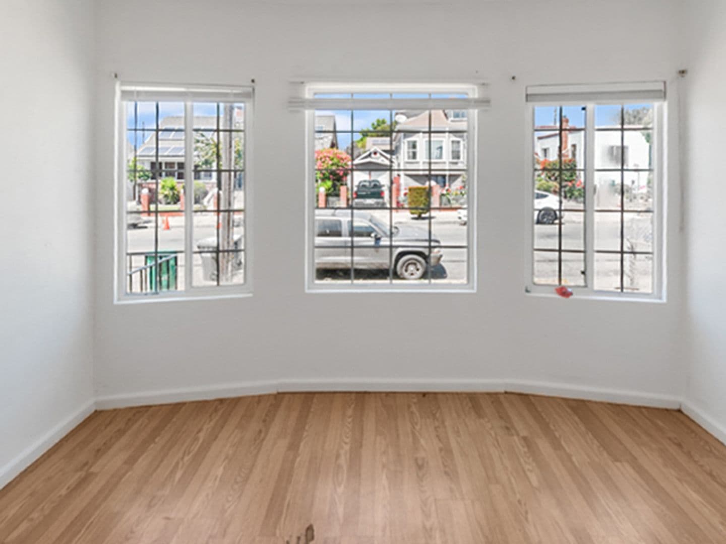 OAKLAND House: 1946 62ND AVENUE