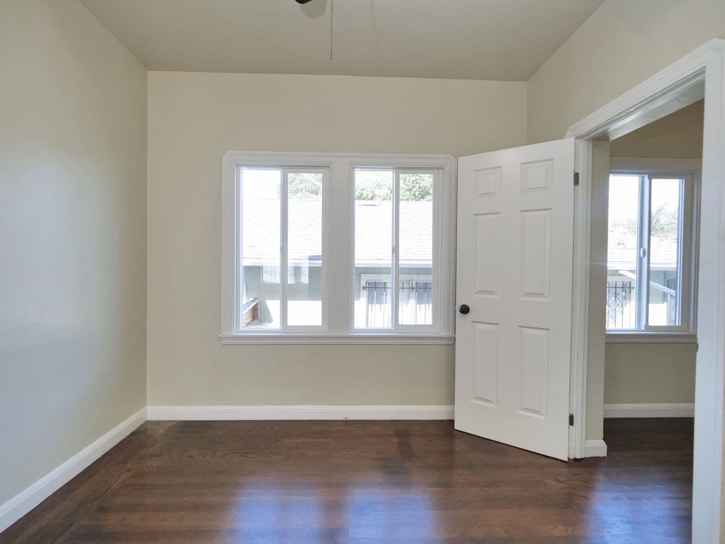OAKLAND House: 1475 70th AVE
