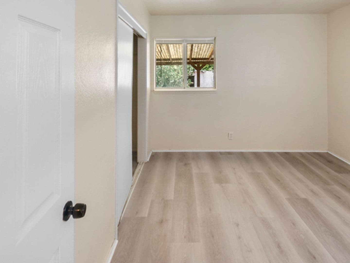 OAKLAND House: 2137 104TH AVENUE