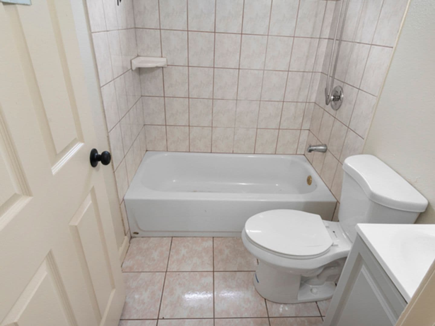 OAKLAND House: 2137 104TH AVENUE