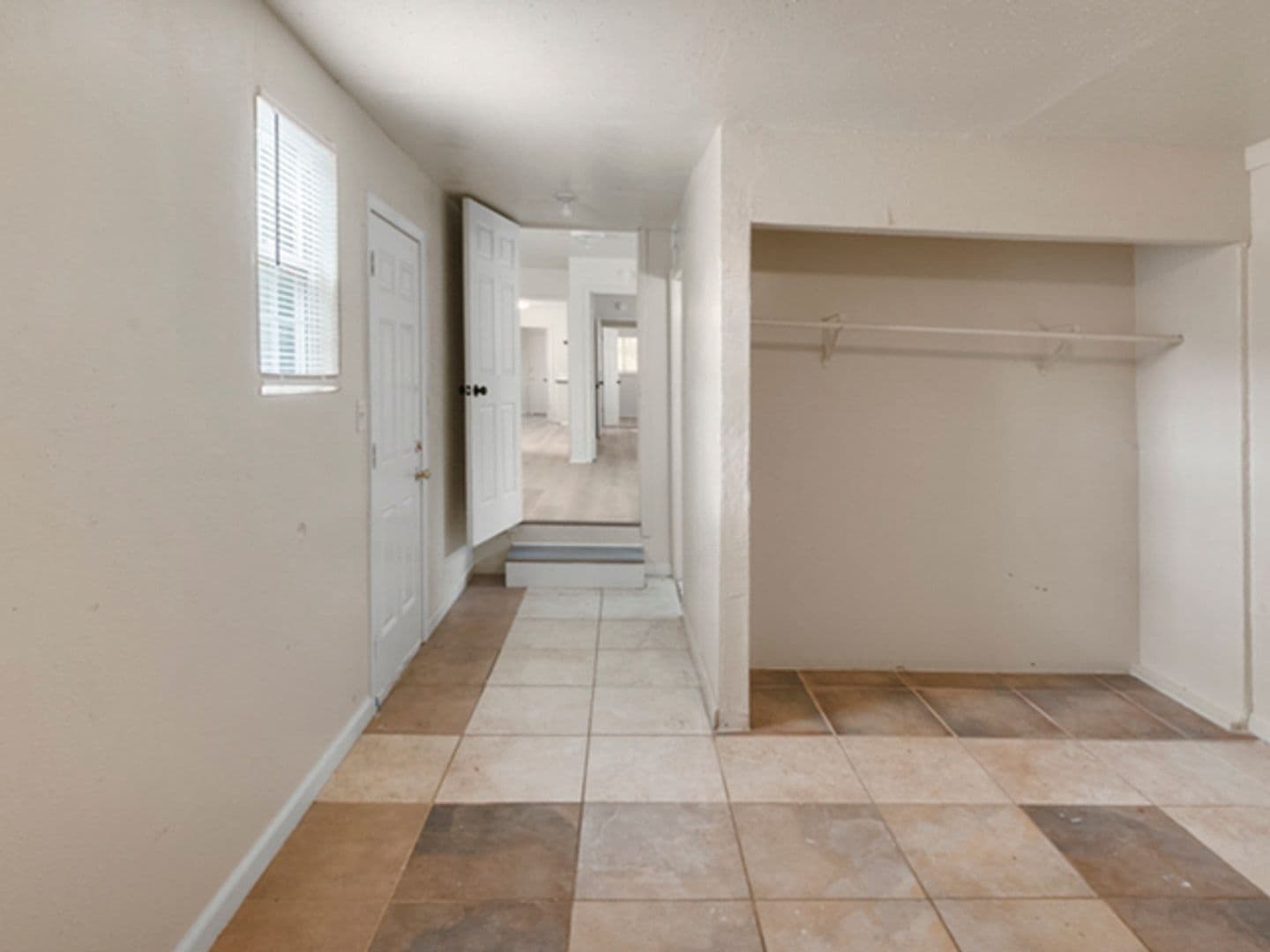 OAKLAND House: 2137 104TH AVENUE