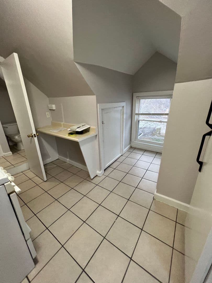 Rochester Apartment: 163-165 Leighton Ave