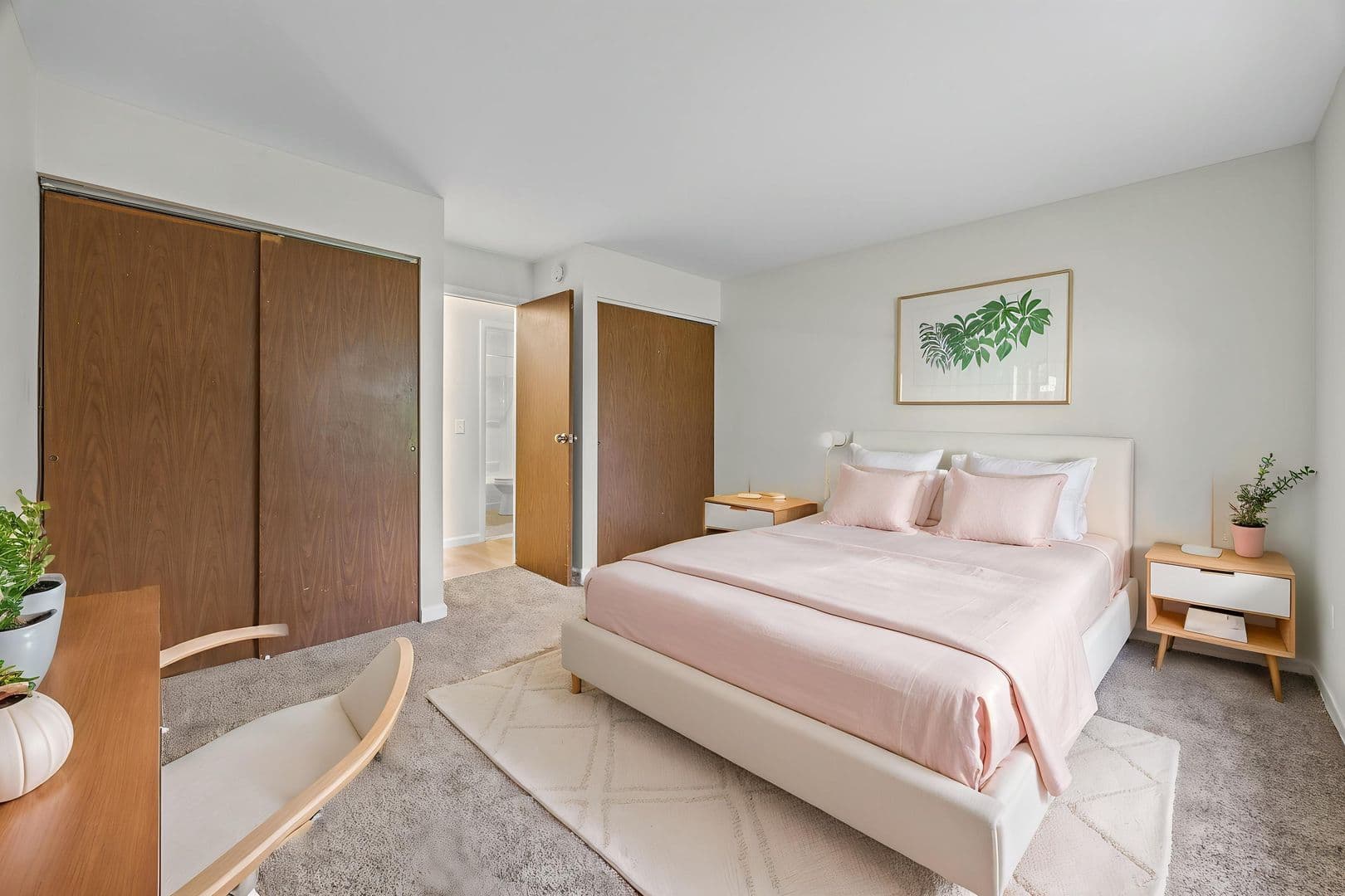 Irondequoit Apartment: 2519 Culver Road