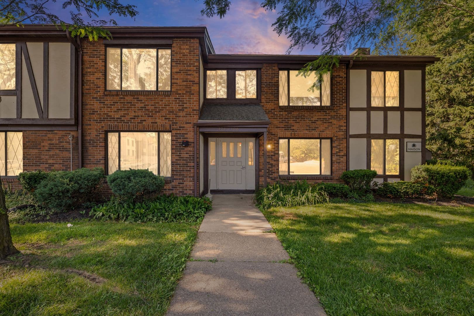 Irondequoit Apartment: 2519 Culver Road