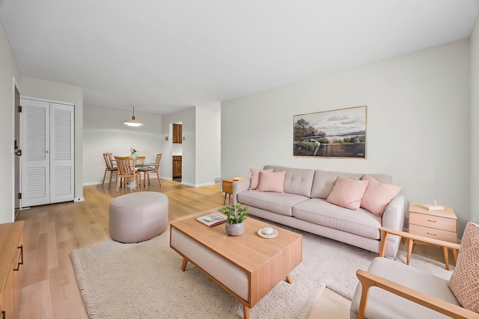 Irondequoit Apartment: 2519 Culver Road