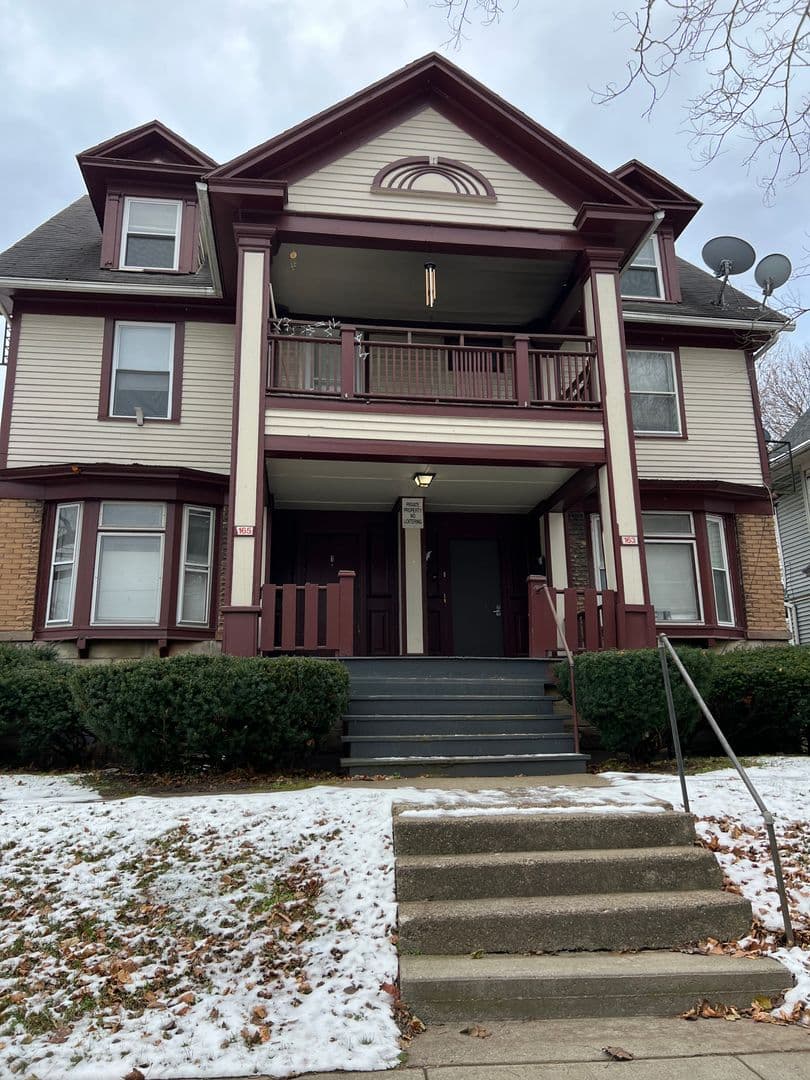 Rochester Apartment: 163-165 Leighton Ave