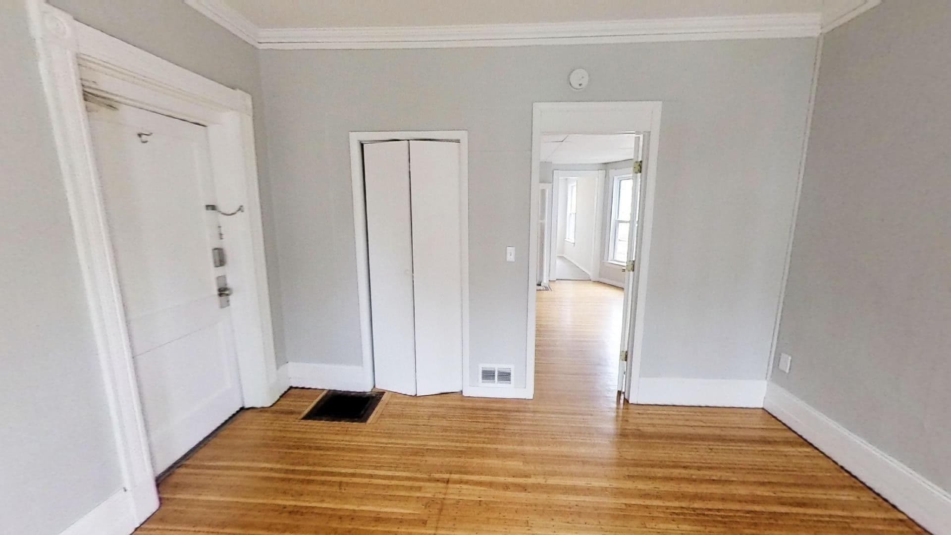 Rochester Apartment: 439 Meigs St