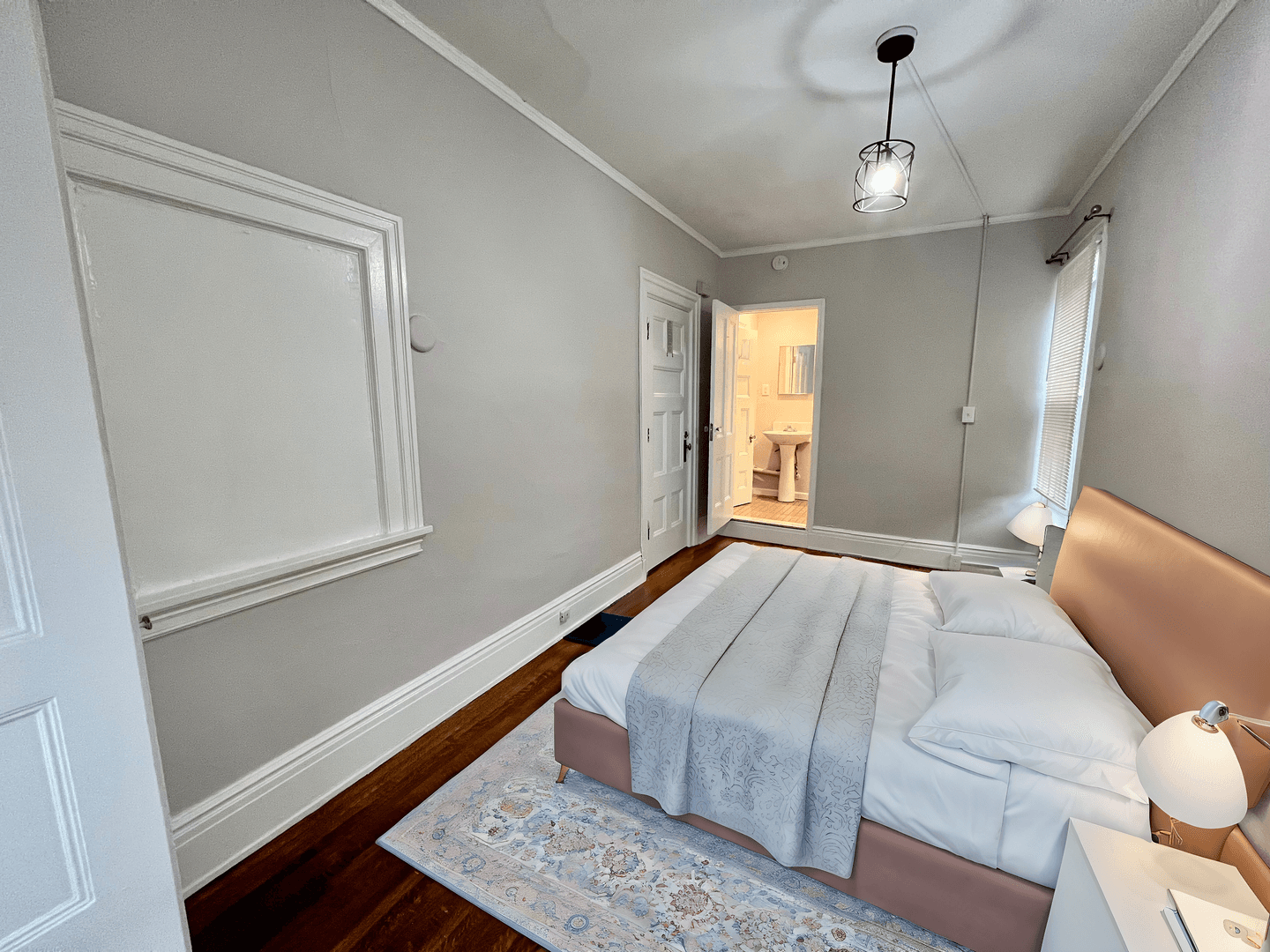Rochester Apartment: 400 Oxford Street