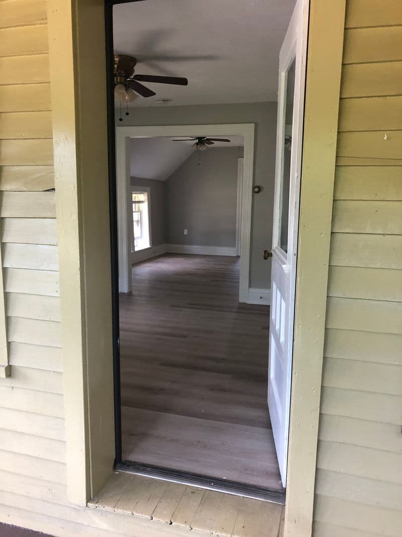 Irondequoit Apartment: 5064 St Paul Blvd