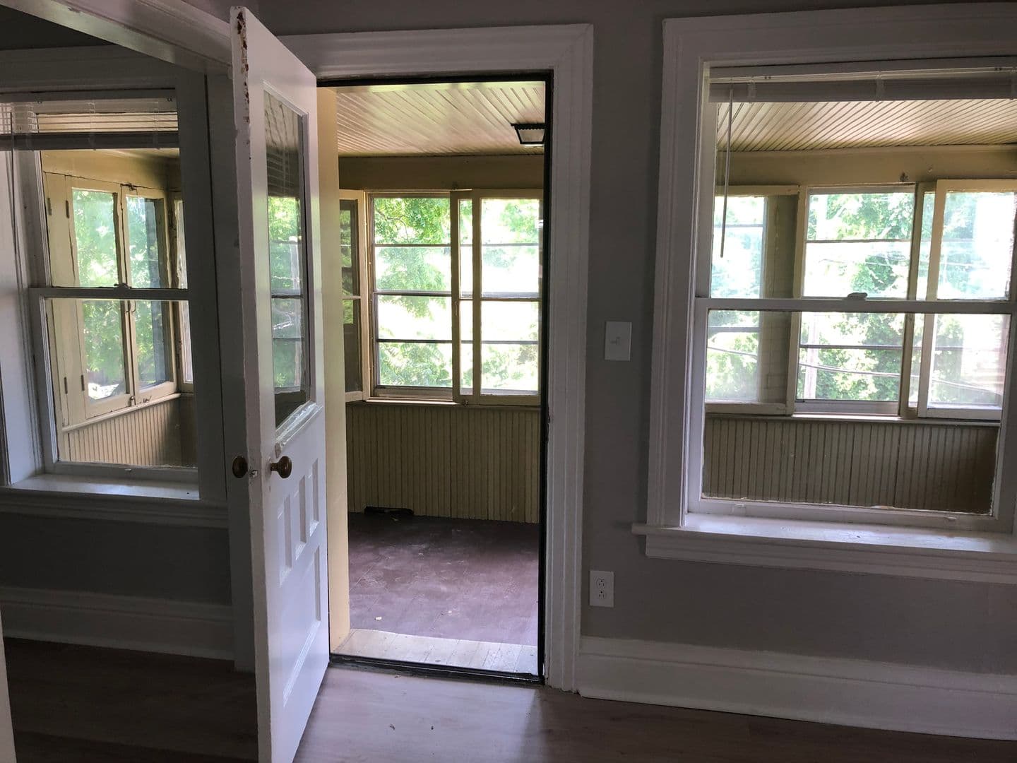 Irondequoit Apartment: 5064 St Paul Blvd