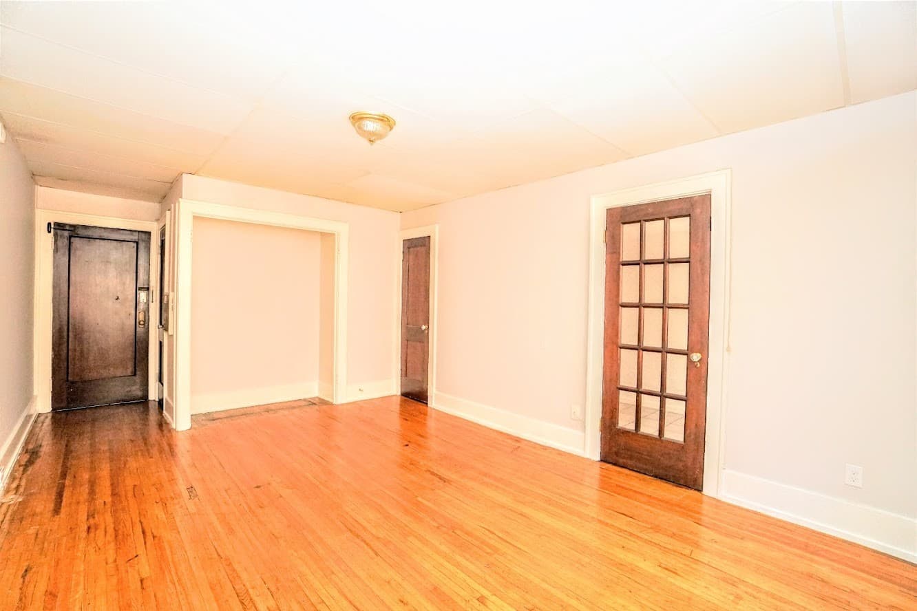 Rochester Apartment: 49 Troup Street