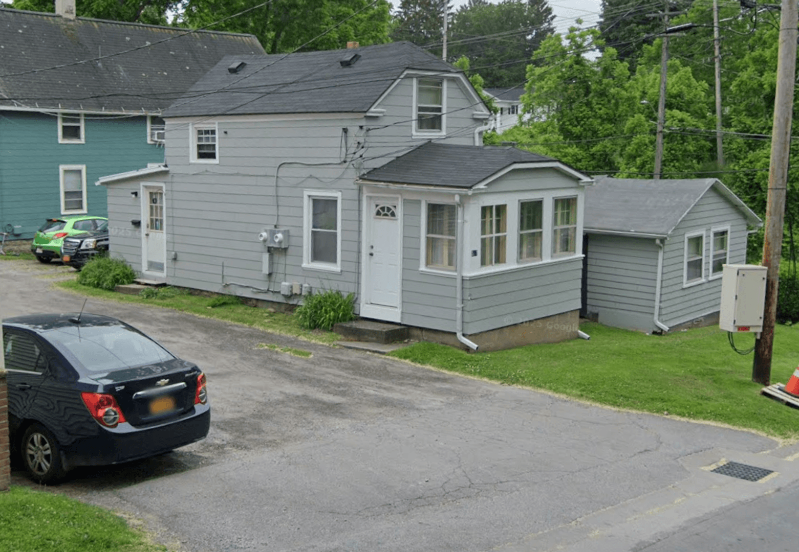 Irondequoit Apartment: 597-599 Rock Beach Road