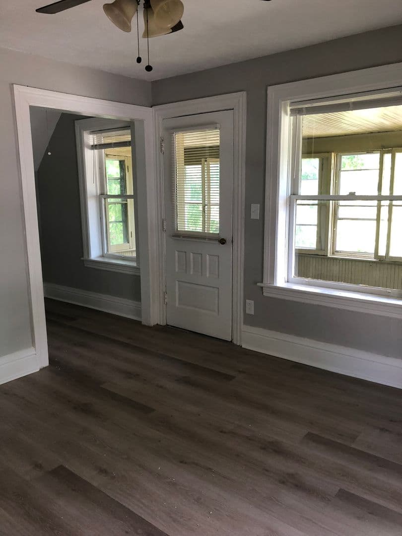 Irondequoit Apartment: 5064 St Paul Blvd