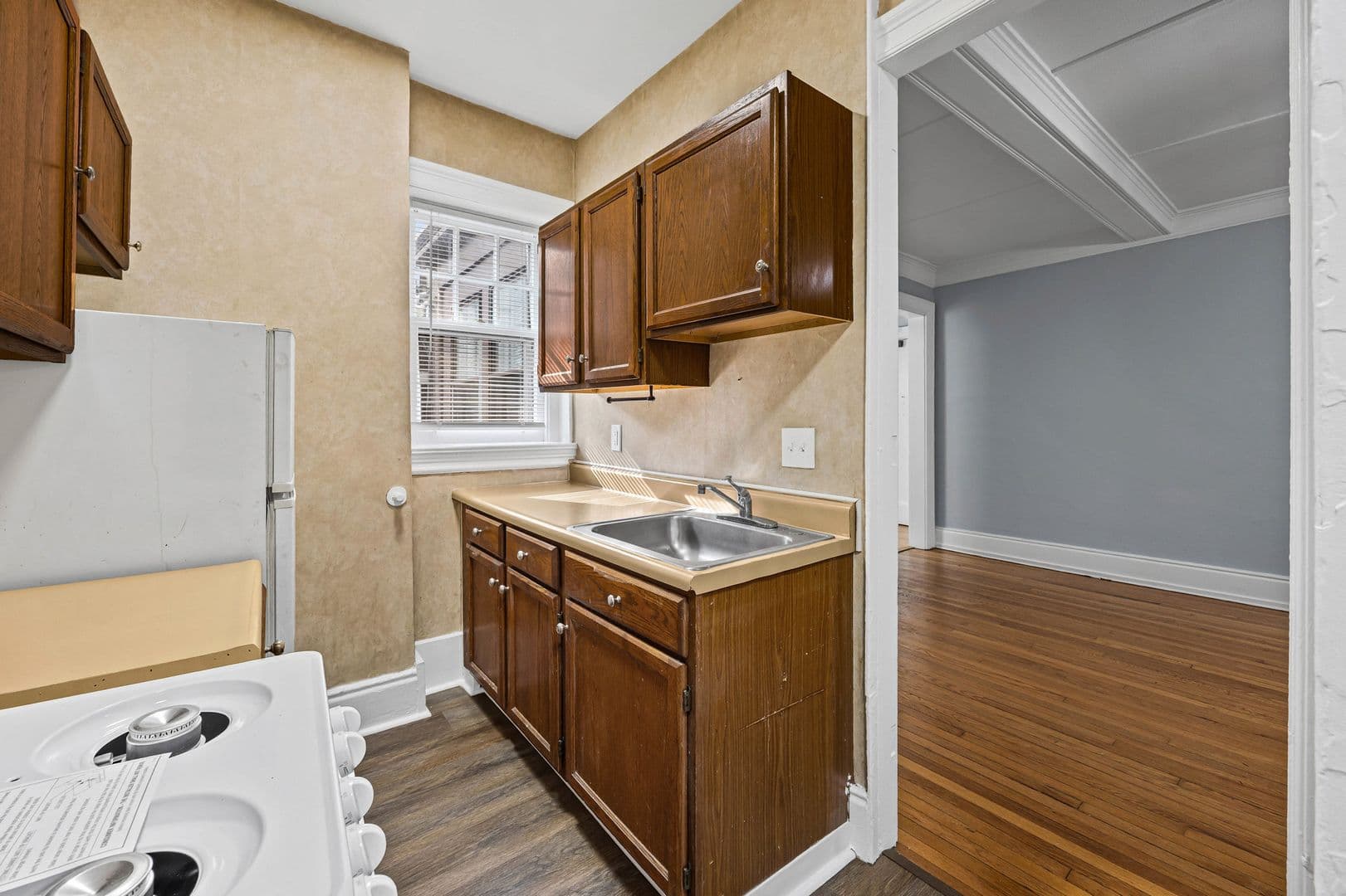 Rochester Apartment: 593 Park Ave