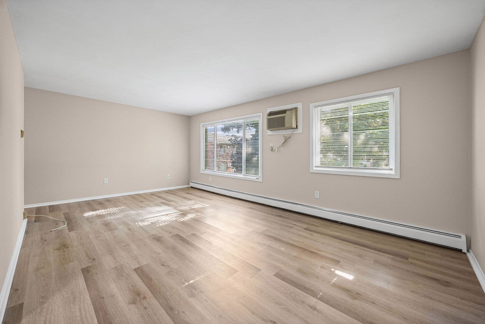 Rochester Apartment: 721 Cedarwood Terrace