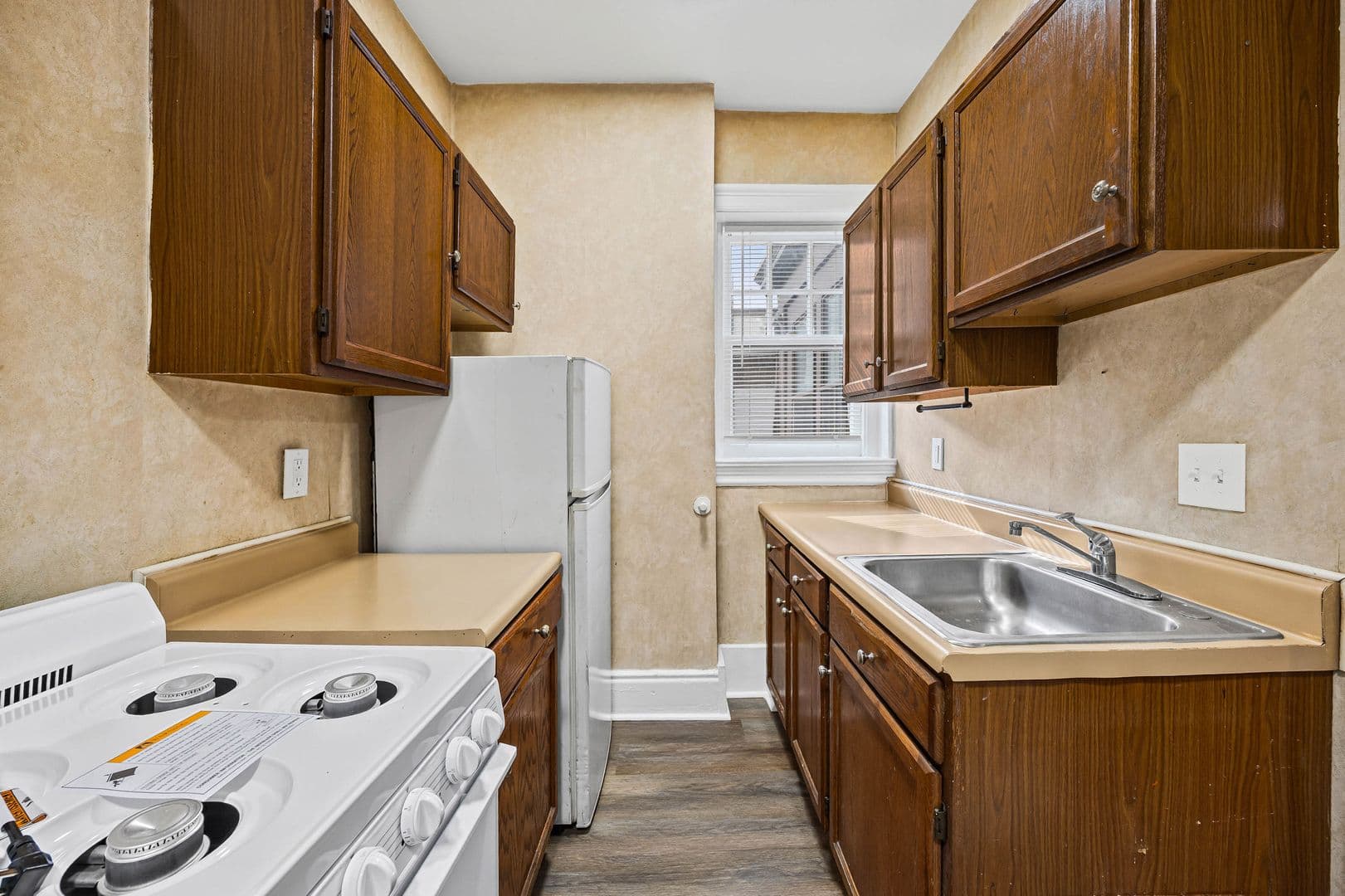 Rochester Apartment: 593 Park Ave