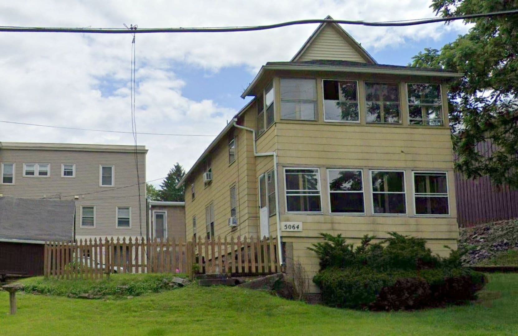 Irondequoit Apartment: 5064 St Paul Blvd