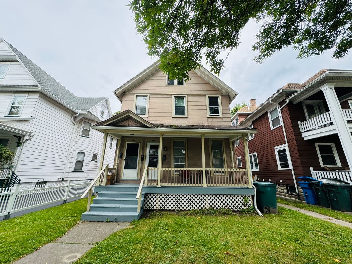 Rochester Apartment: 486-488 S. Goodman St