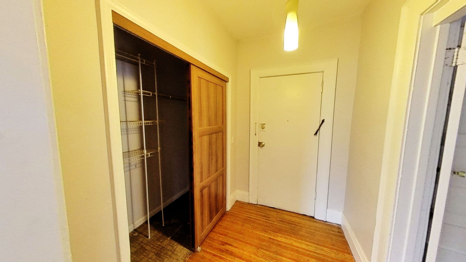 Rochester Apartment: 30 Oxford St