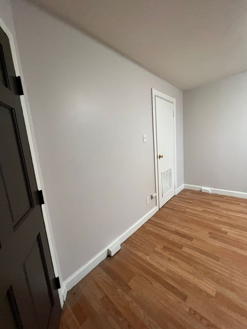 Rochester Apartment: 163-165 Leighton Ave