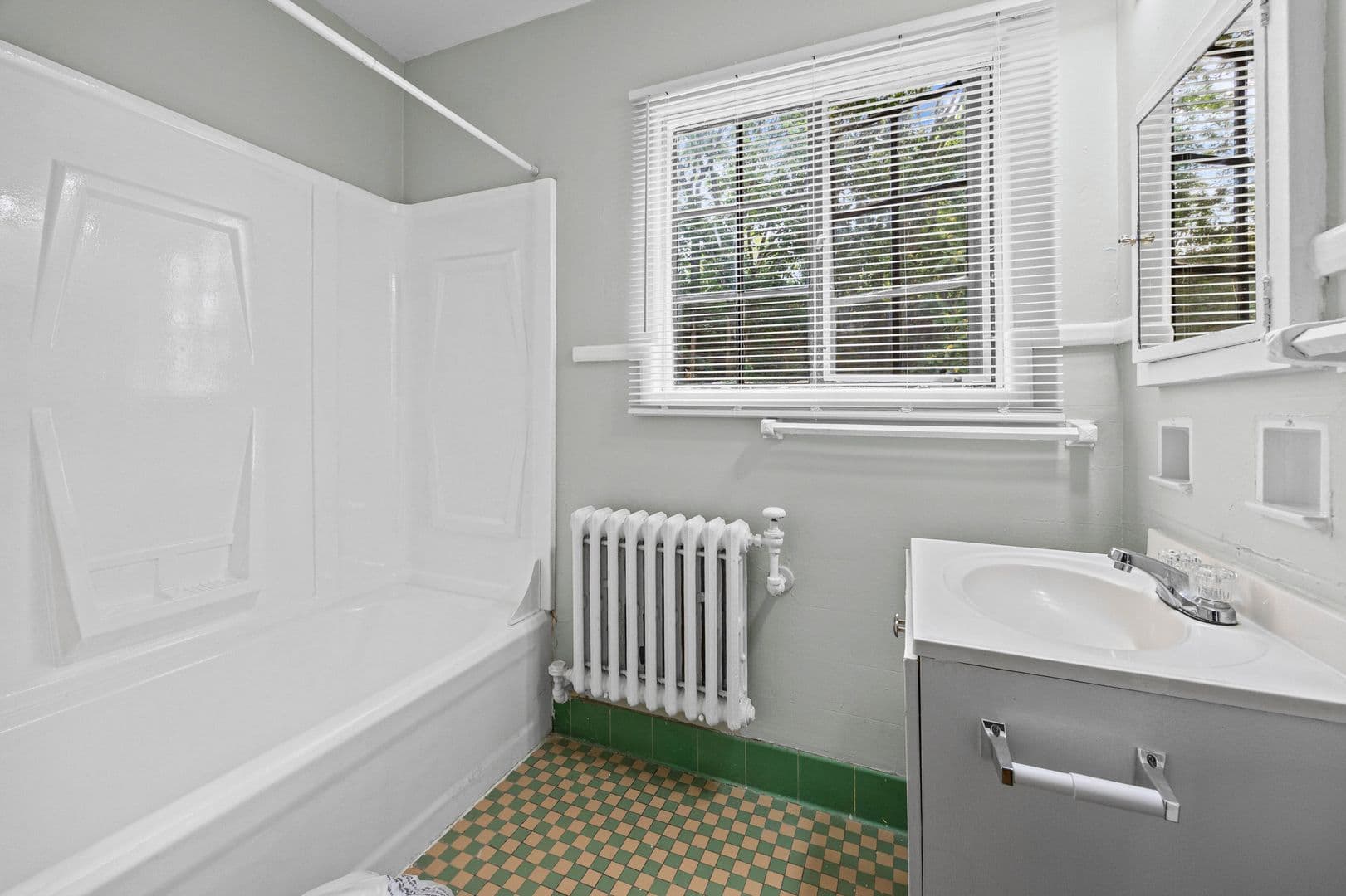 Rochester Apartment: 117 Highland Parkway