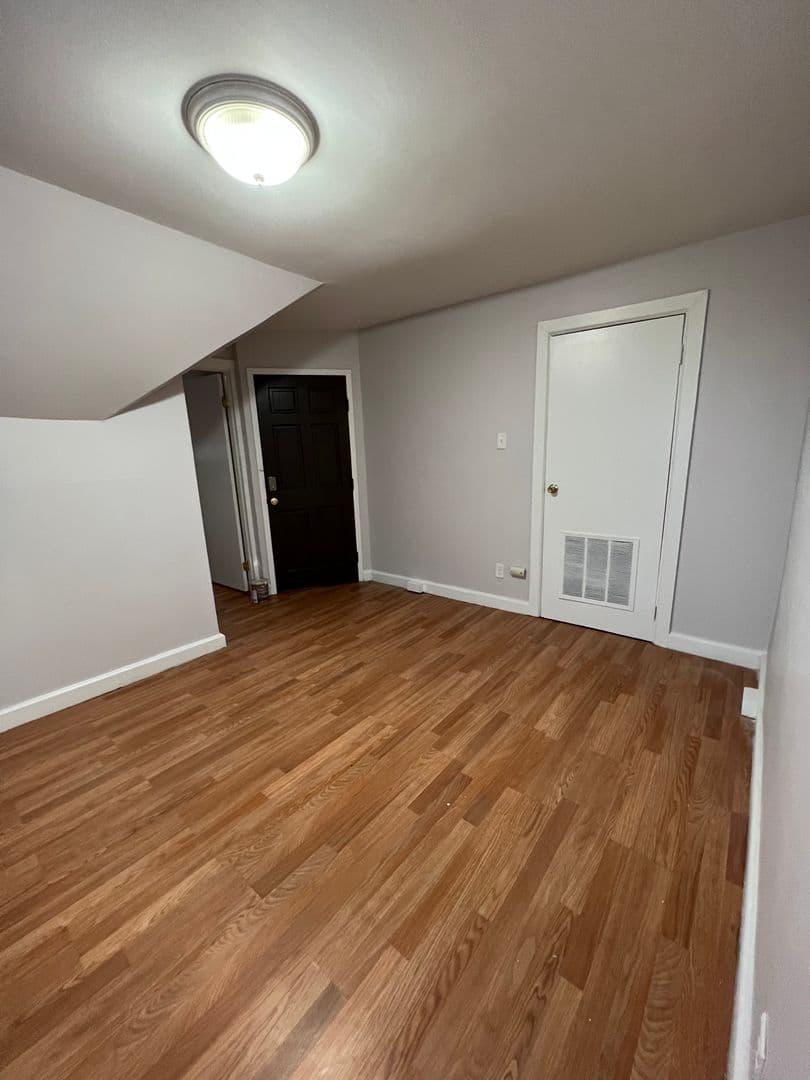 Rochester Apartment: 163-165 Leighton Ave