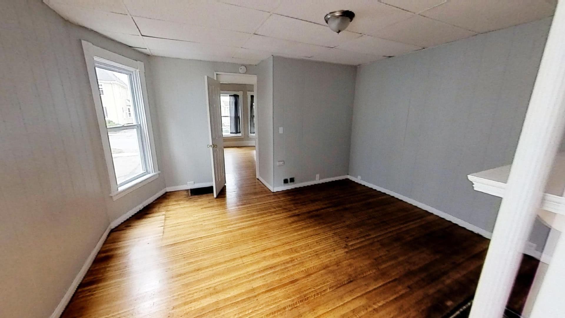 Rochester Apartment: 439 Meigs St