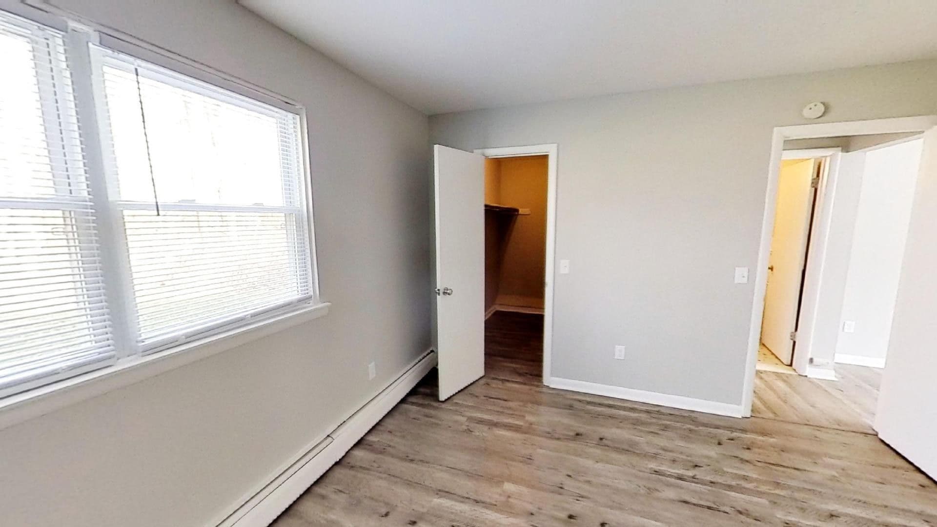 Canandaigua Apartment: 223 Bristol St