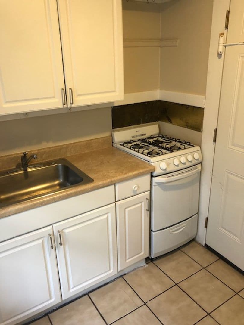 Rochester Apartment: 30 Prince St